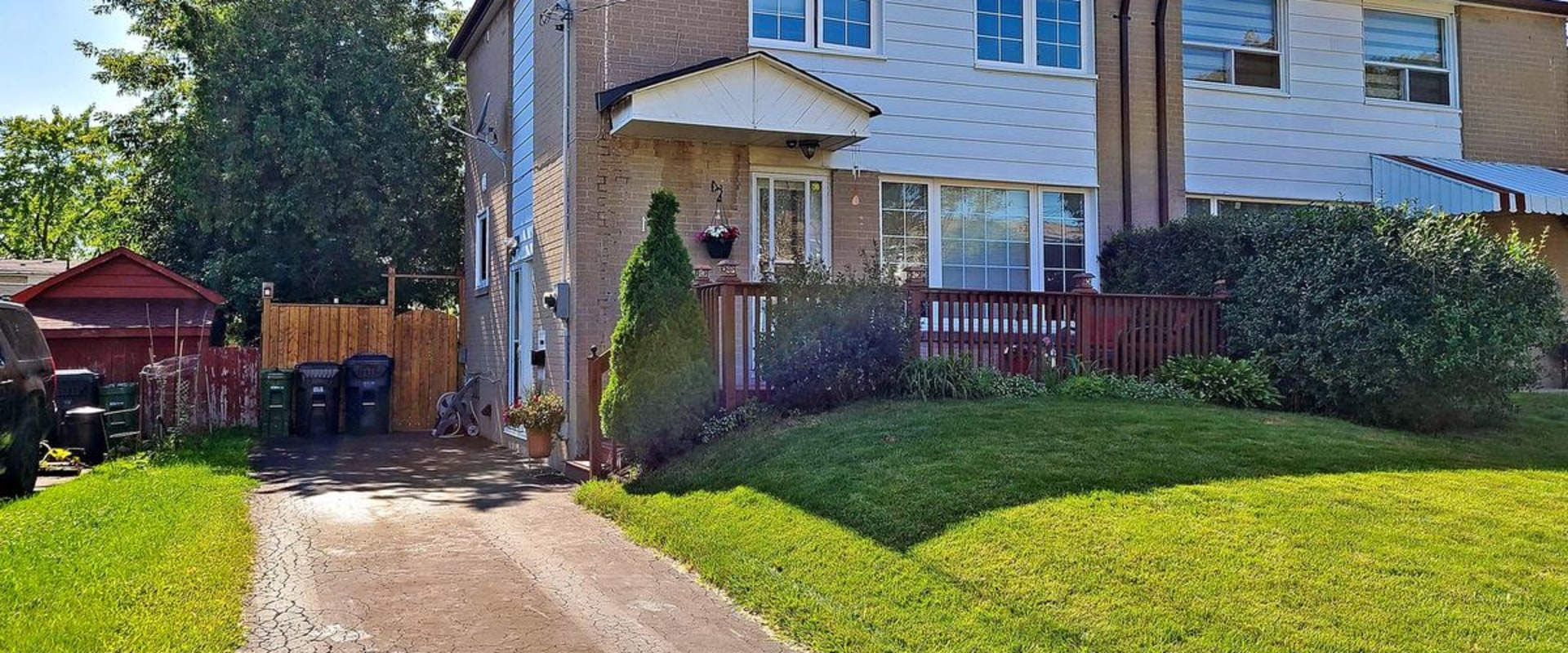 Semi-detached Homes for Sale in Toronto